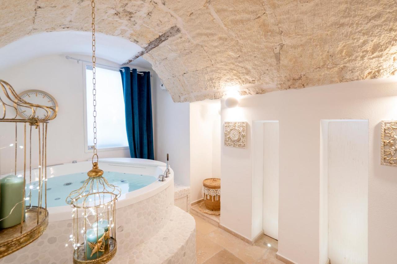 Apulia Charming Suites - Casa Lonfo Suite Sole Monopoli Exterior photo