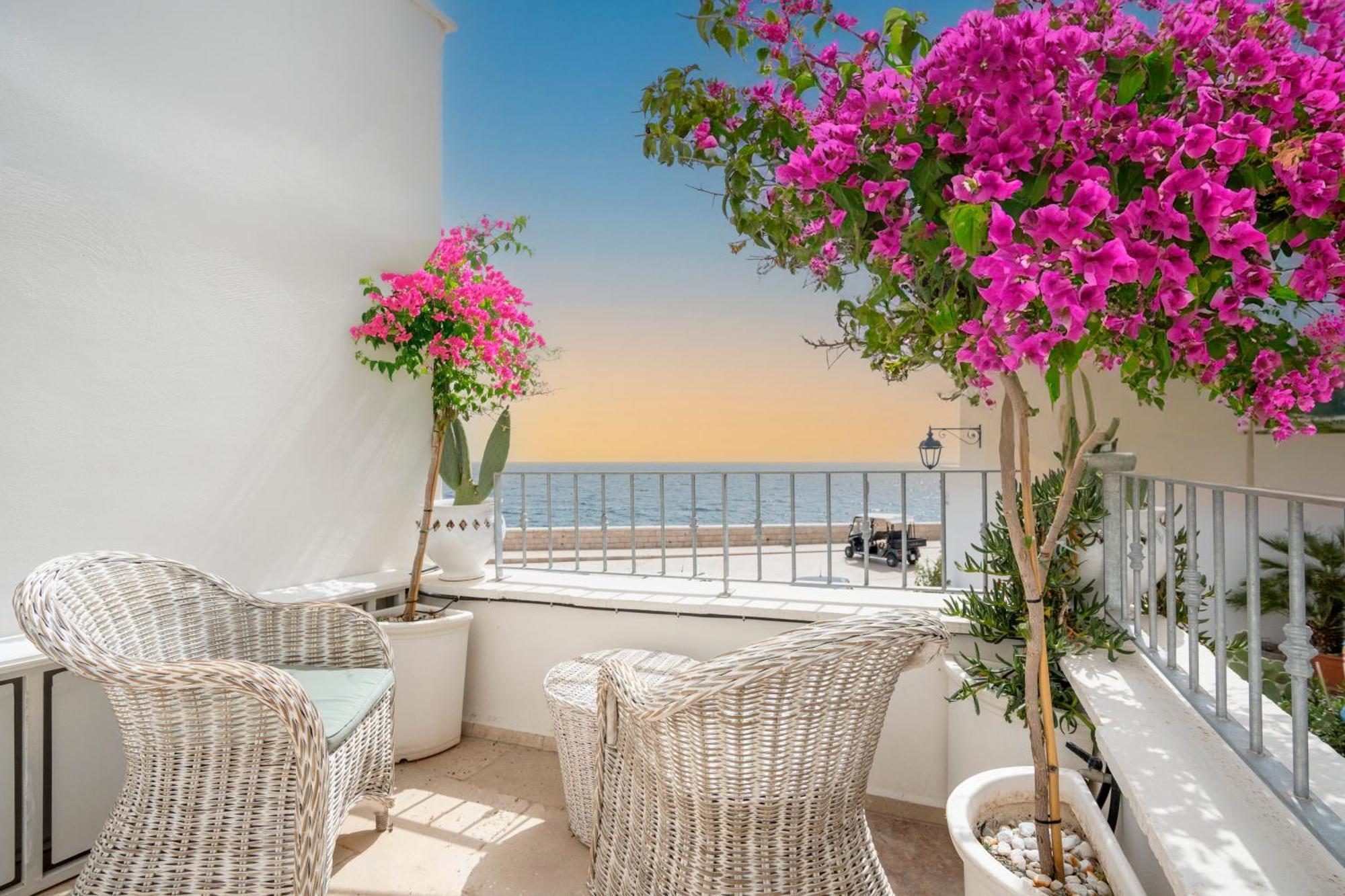 Apulia Charming Suites - Casa Lonfo Suite Sole Monopoli Exterior photo