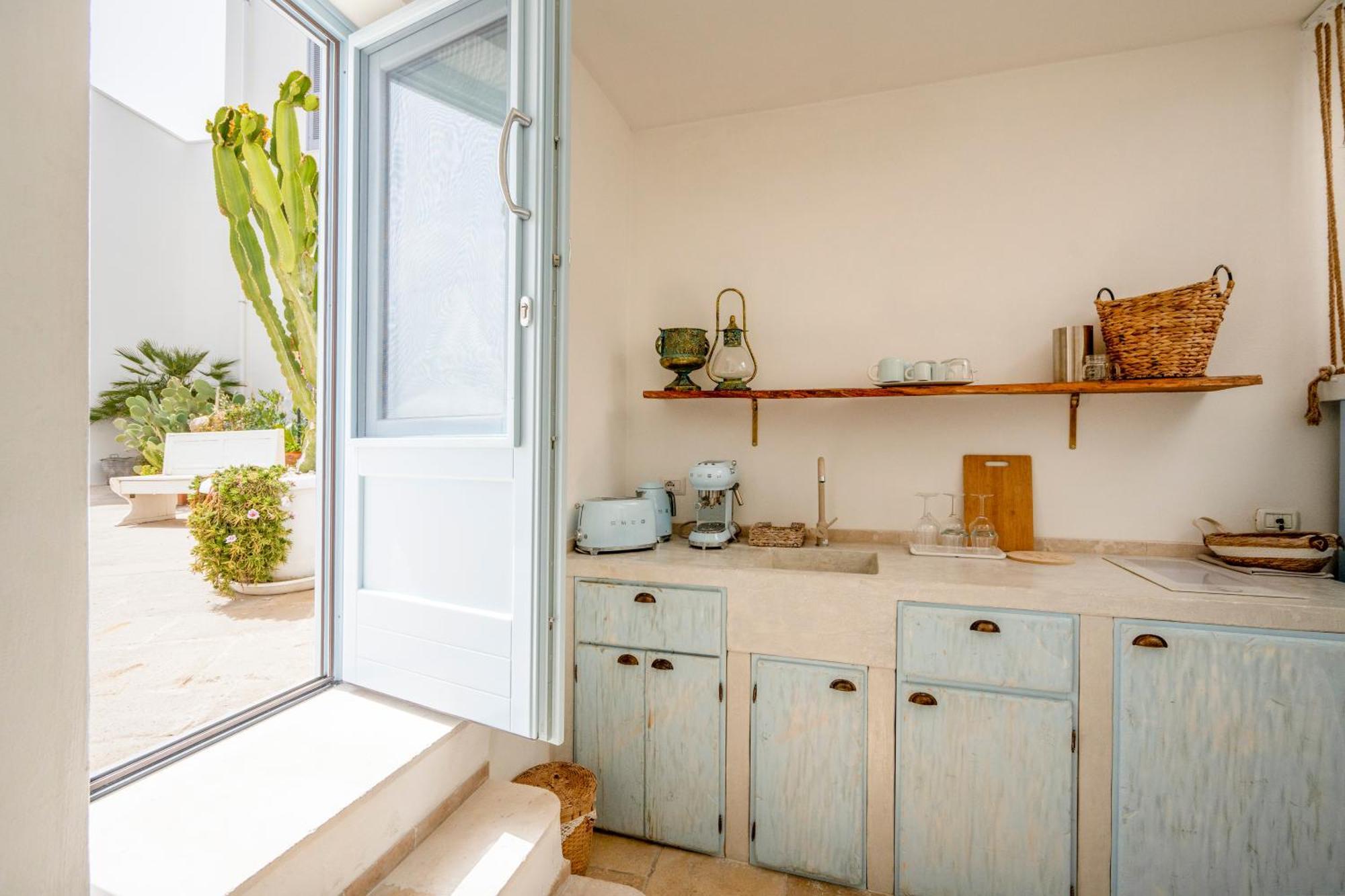 Apulia Charming Suites - Casa Lonfo Suite Sole Monopoli Exterior photo